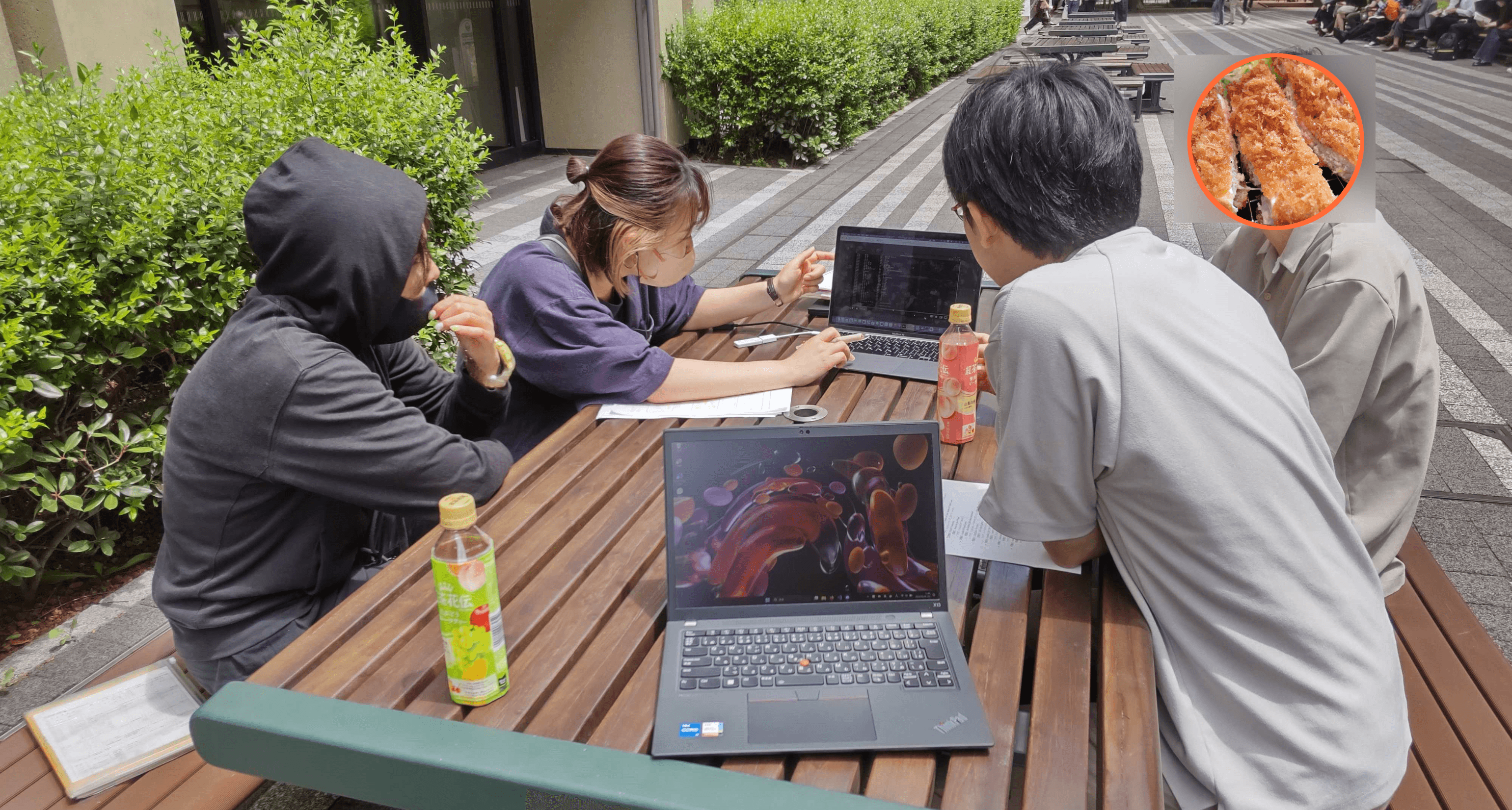制作関係者の方々との打ち合わせの様子